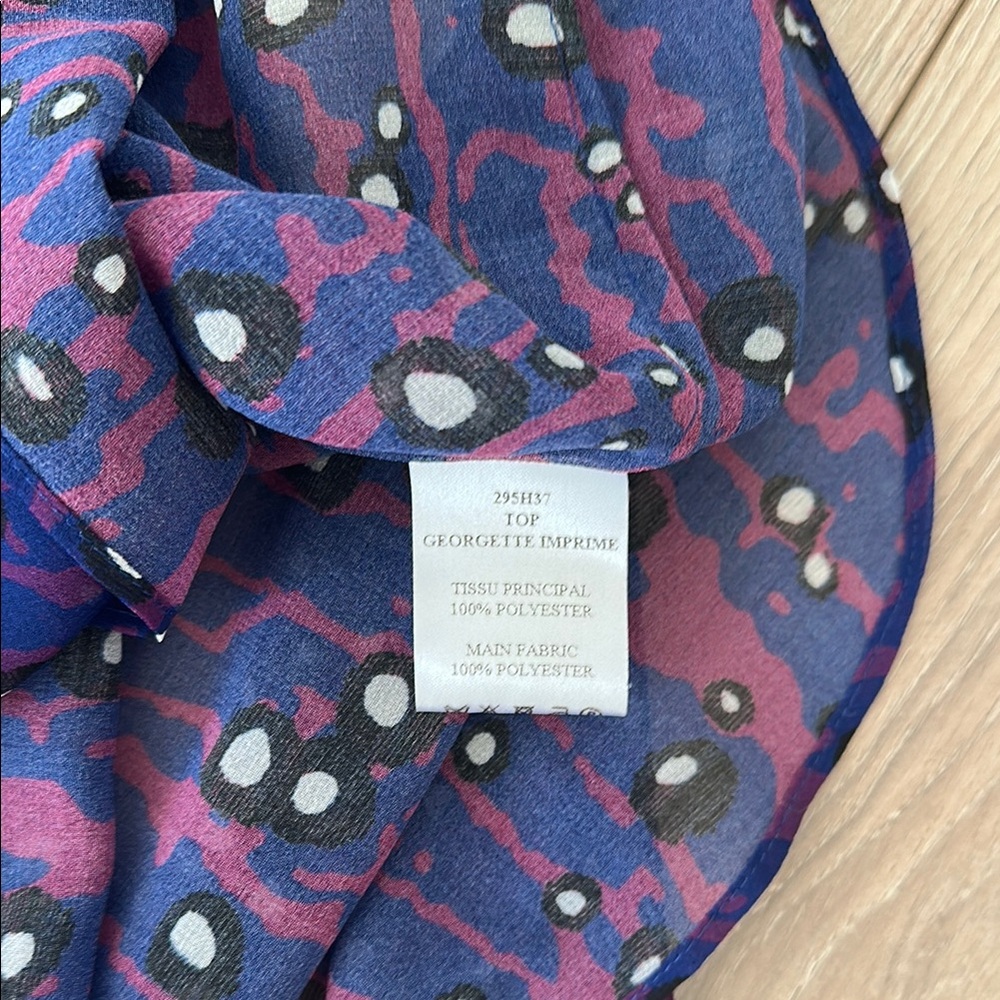 Colorful Patterned Short Sleeve Top - Picture 3 of 3
